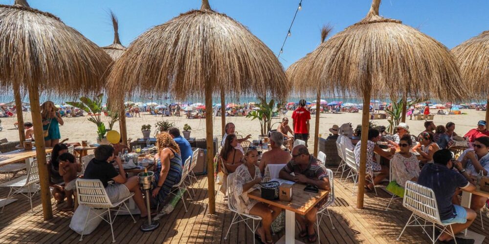 atardeceres en la playa de valdegrana